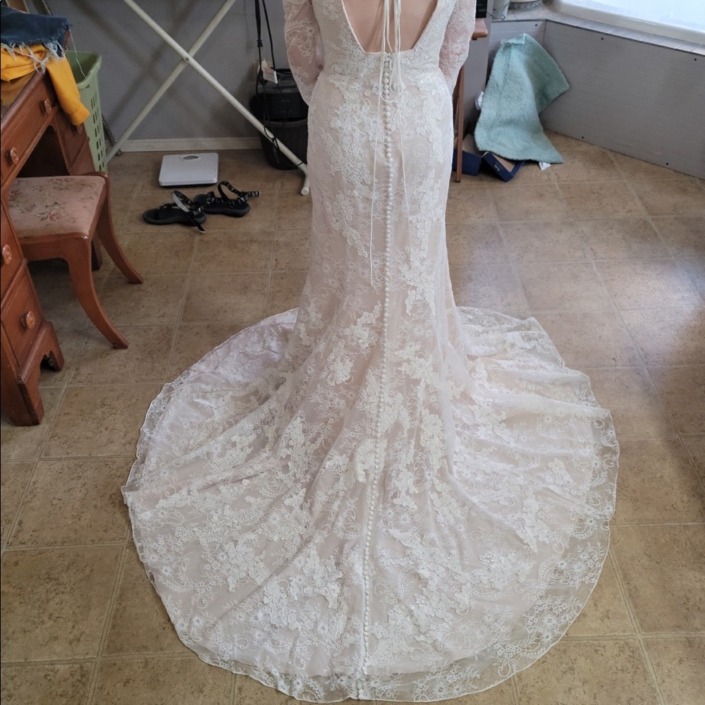 Vera Wang 2019 Bohemian Long Sleeve Wedding Dress